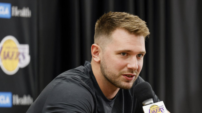 Katastrofalne vesti: Luka Dončić zbog povrede van parketa mesec dana, Lejkersi moraju bez njega u plej-of